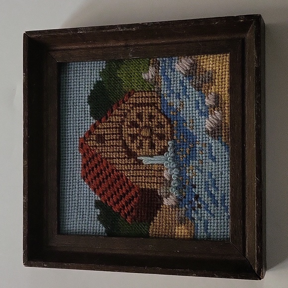 Farmhouse With A Mill Waterwheel In A River Vintage Framed Needlework - Picture 2 of 8
